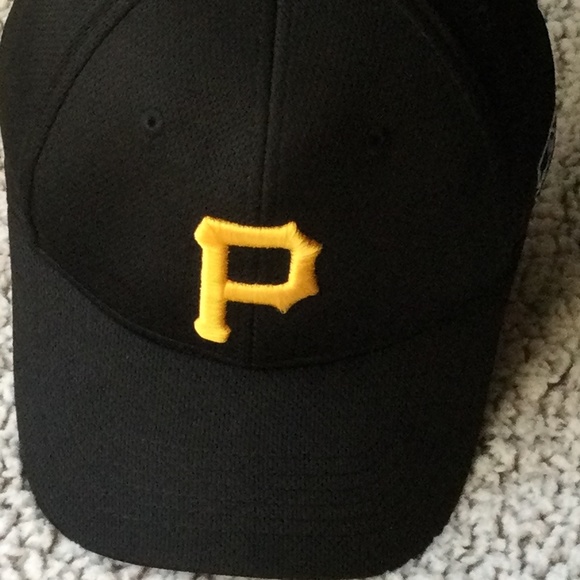 Other - TEAM MLB Pittsburgh Pirates Youth Baseball Cap "GOLD P LOGO" YOUTH SIZE